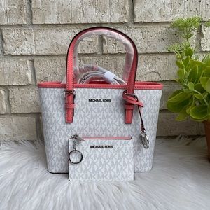 Micheal Kors purse and wallet